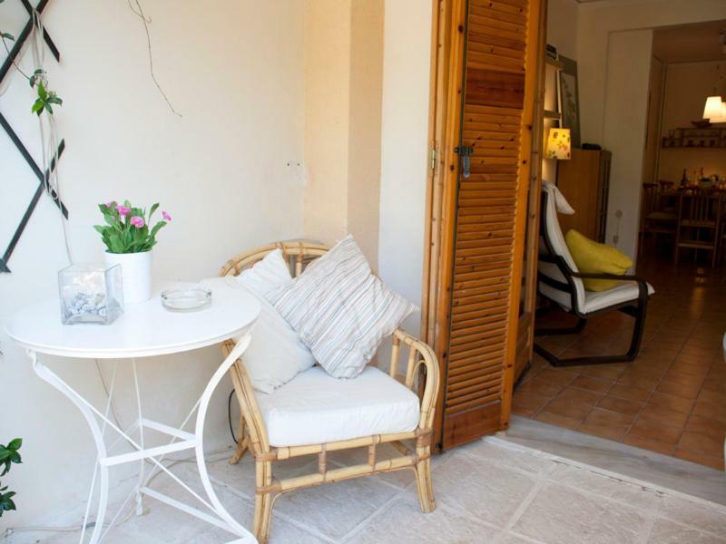 Comfortable Garden Apt Near Vouliagmeni Beach Athens Exterior photo